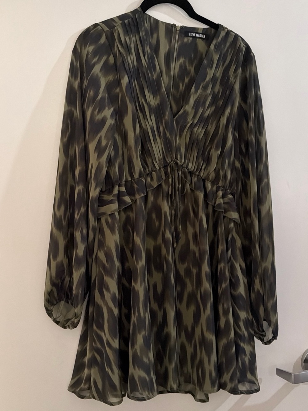 Steve Madden Olive and Black Animal-Print Long Sleeve Mini Dress - M